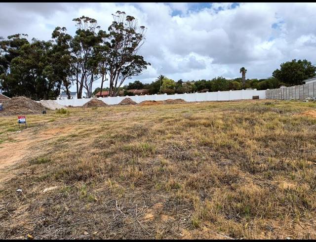 LAND FOR SALE IN DARLING